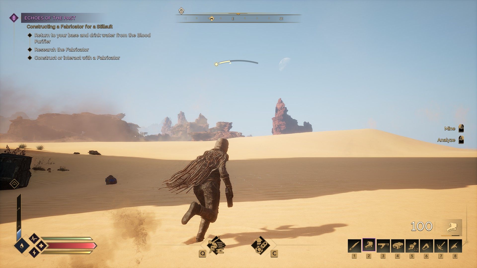 The player runs across the desert sands in the heat of the sun. - 4