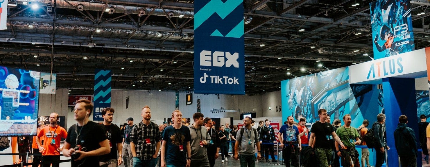 在伦敦ExCel EGX展会现场的与会者