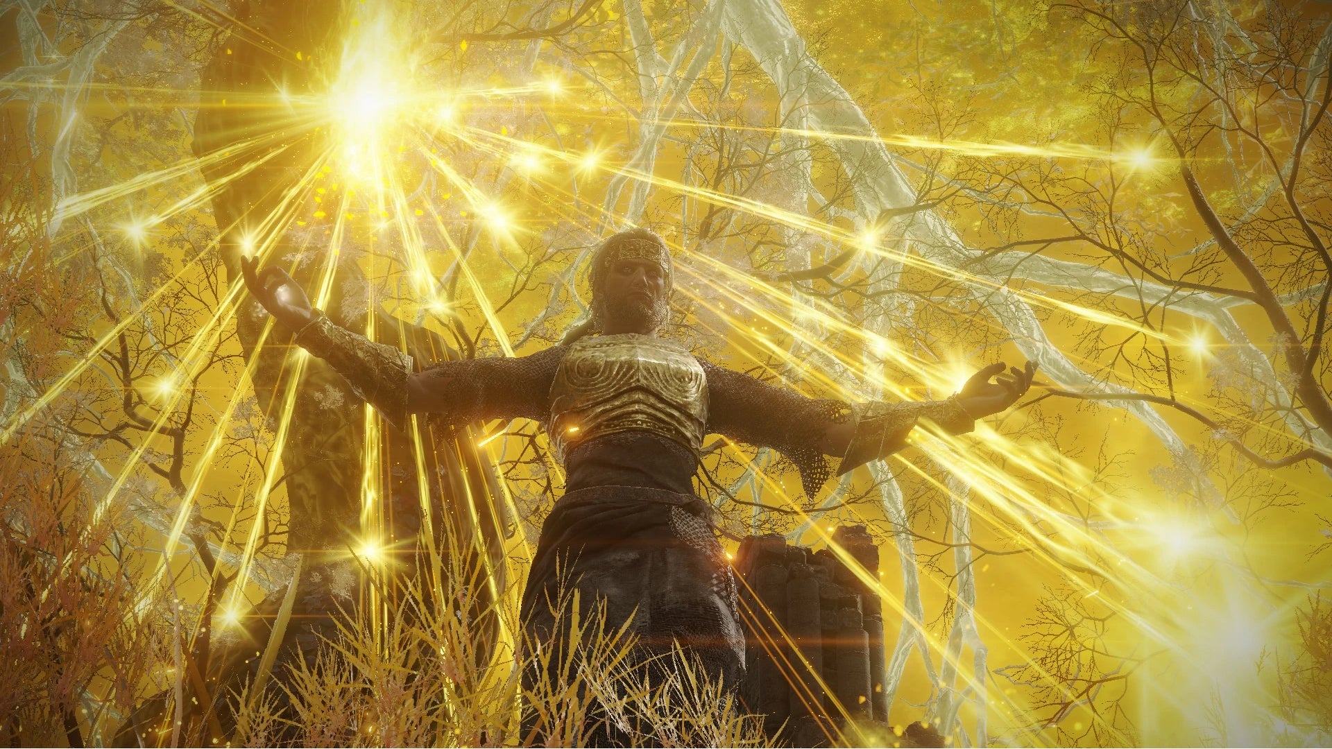 A player in Elden Ring casts a golden spell from the Convergence mod. - 10