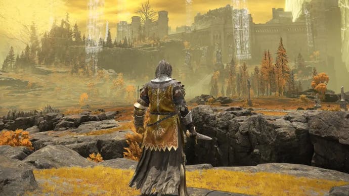 An Elden Ring character approaches Leyndell, one of the game's Legacy dungeons.