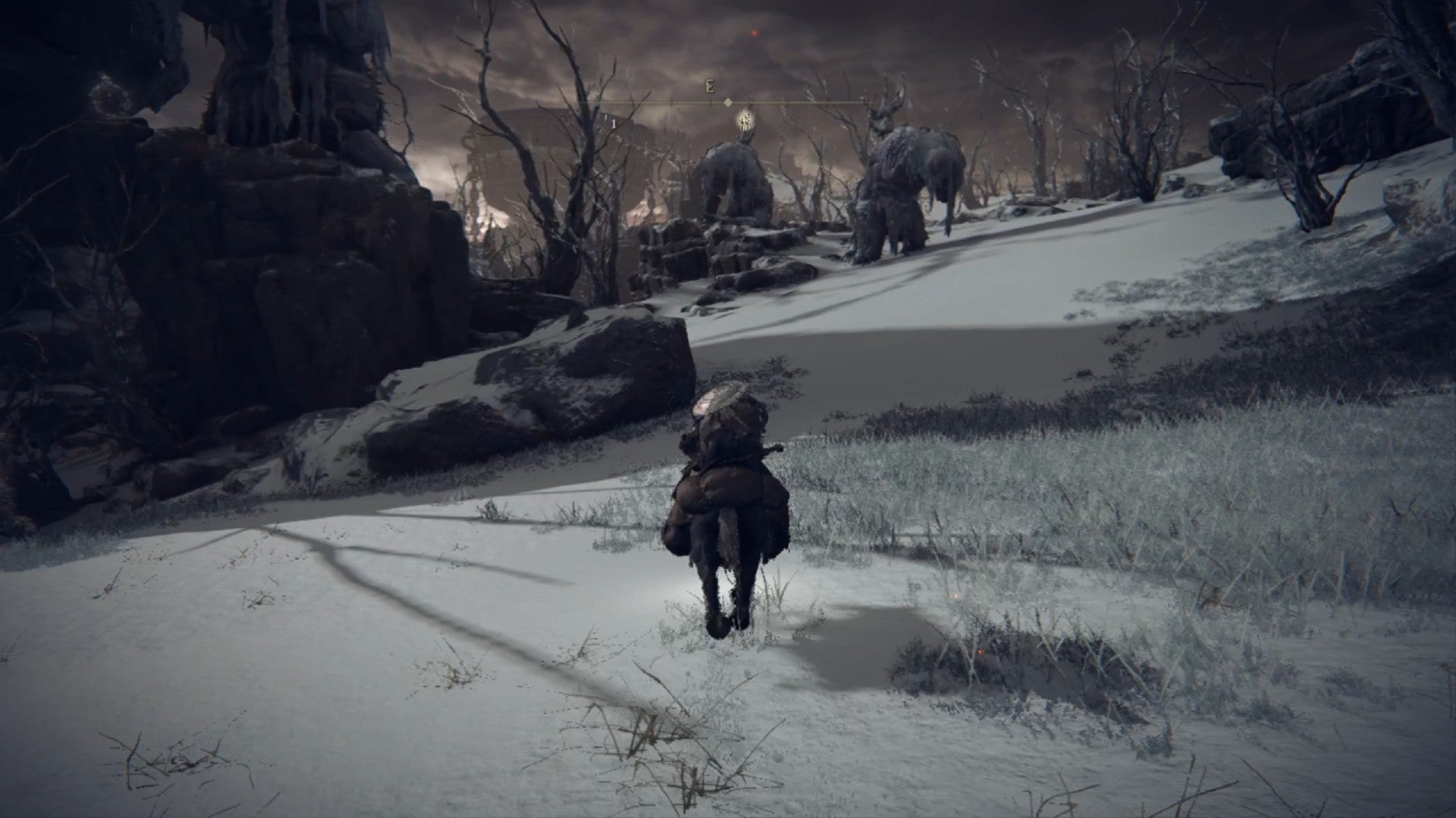 Elden Ring player rides a horse through a snowy field in the Mountaintops of the Giants. - 29