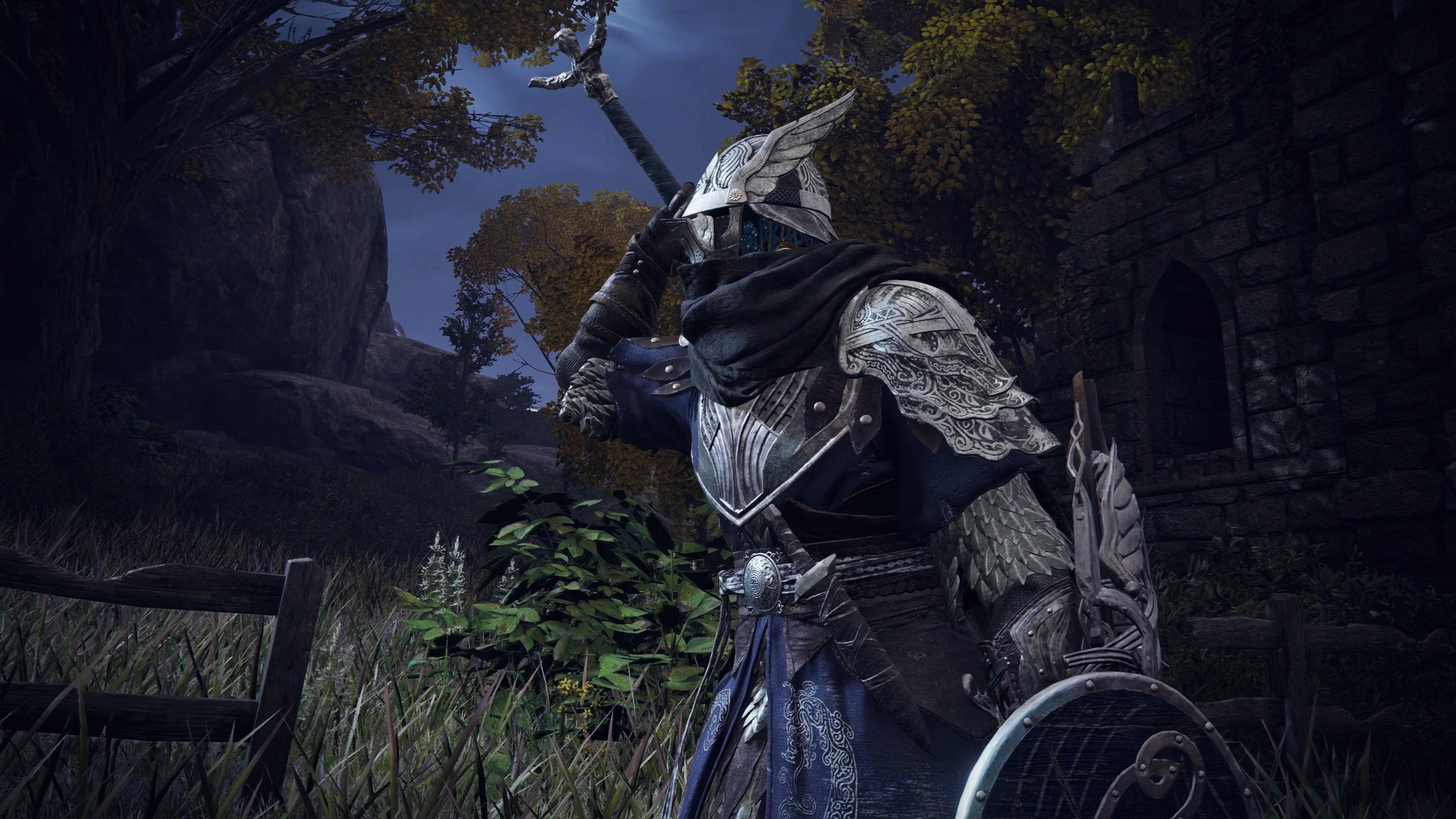 Wylder drawing his sword at night in Elden Ring: Nightreign. - 1