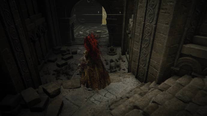 A warrior approaches a lift in Belurat, Tower Settlement in Shadow of the Erdtree.