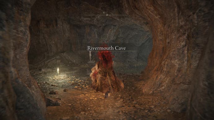 A warrior enters the Rivermouth Cave in Shadow of the Erdtree.