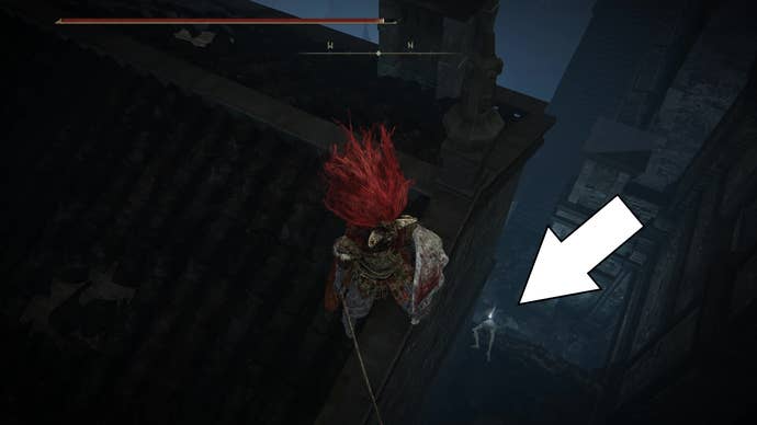 A warrior looks down on a ledge, where a white arrow points to a corpse containing the Glintblade Trio Sorcery spell in Elden Ring Shadow of the Erdtree.