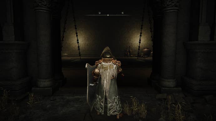 In front of Enir-Ilim after seal is broken