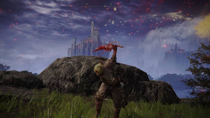 Elden Ring screenshot of the Tarnished wielding the Reduvia Dagger above their heads.