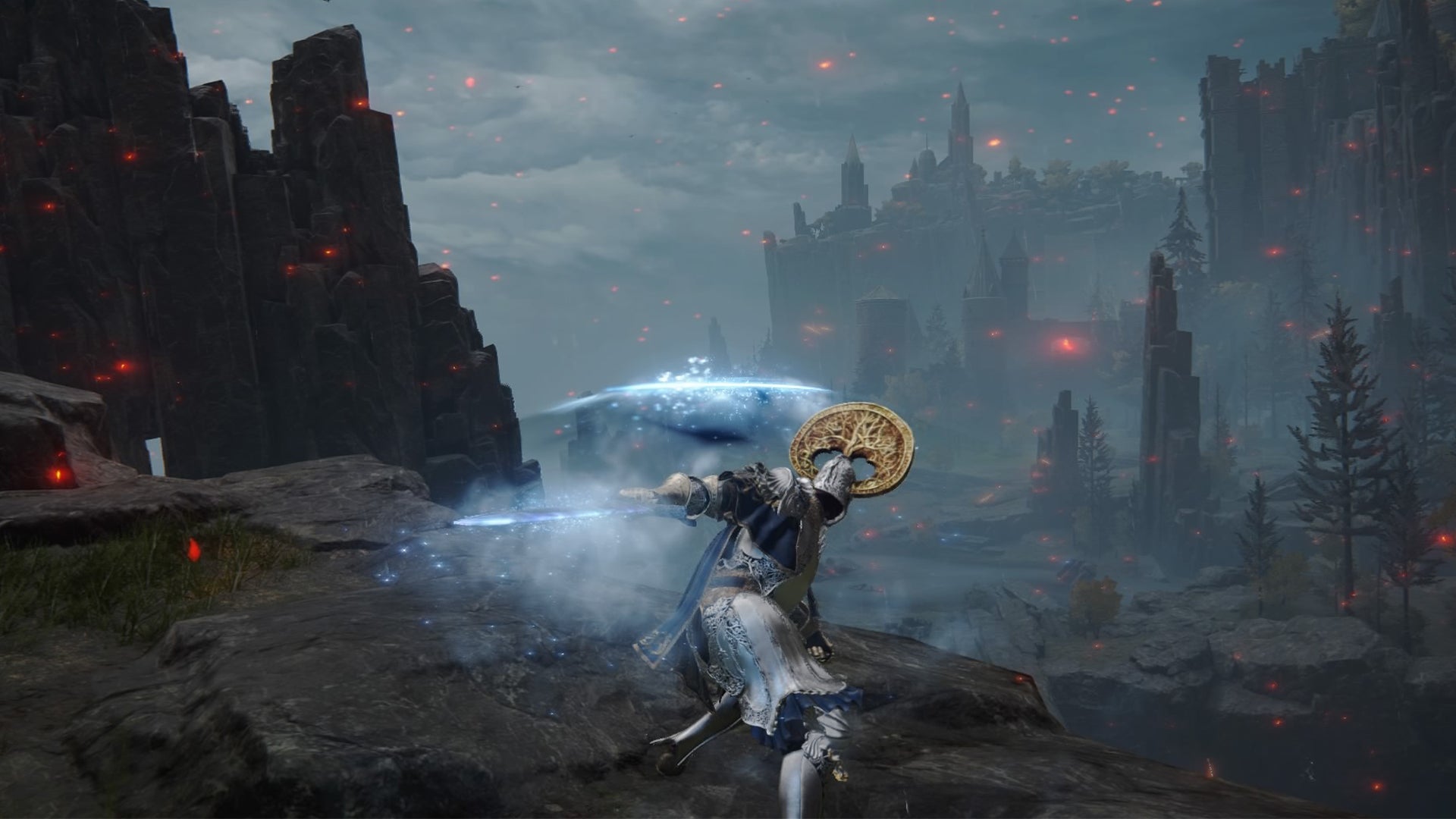 Elden Ring screenshot of the Tarnished performing the Moonlight Greatsword Weapon Skill above a cliff edge. - 7