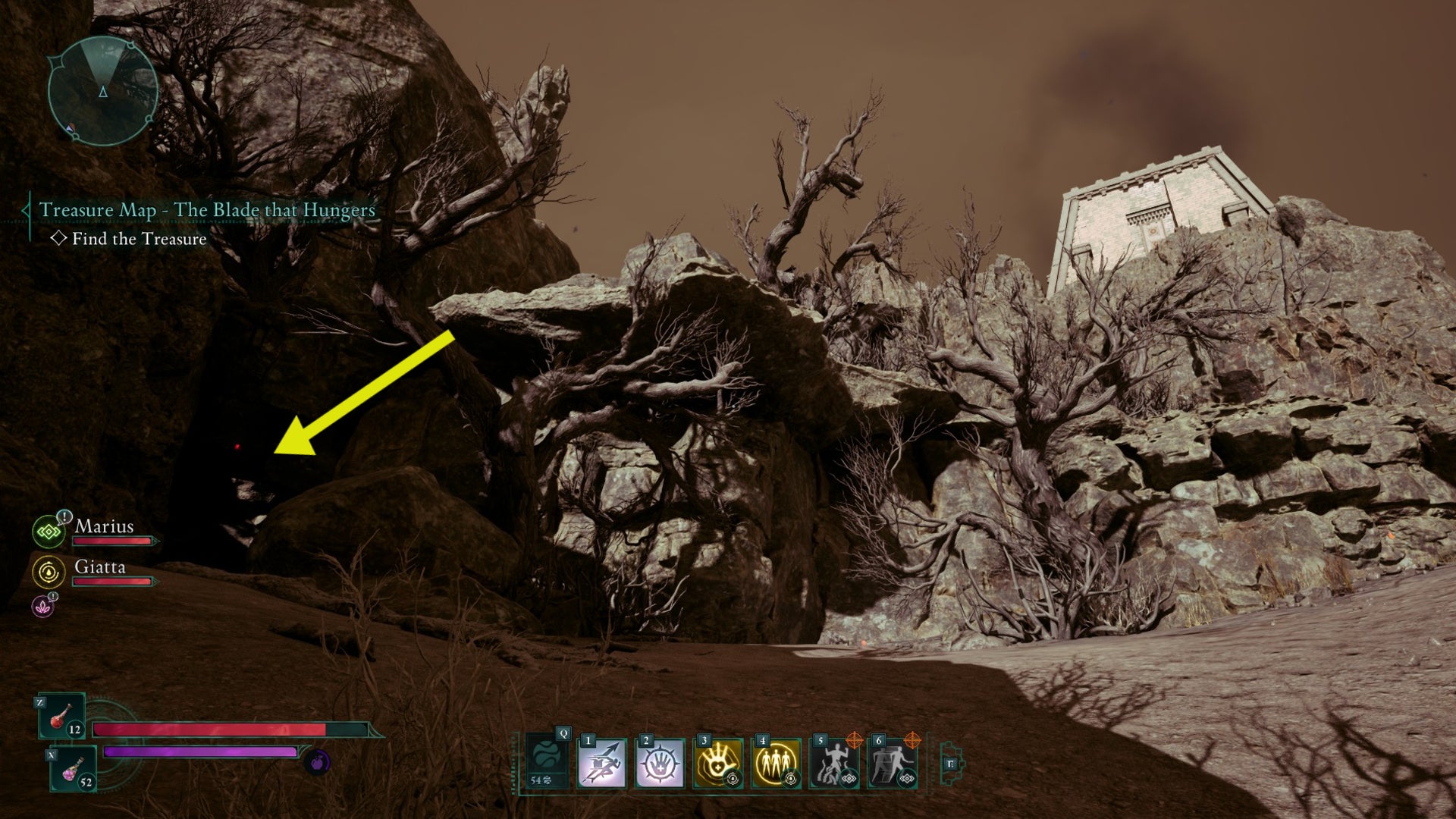 A rocky enclave in Avowed's Galawain's Tusks region, with an arrow pointing towards a crevice that leads to the Umbral Needle. - 39