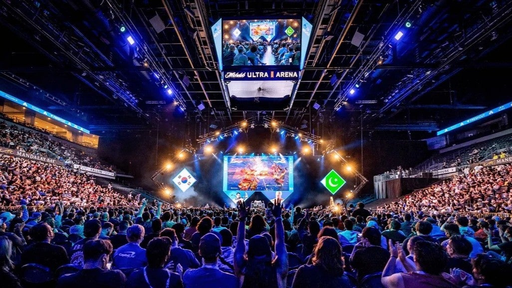 Evo tournament crowd shot.