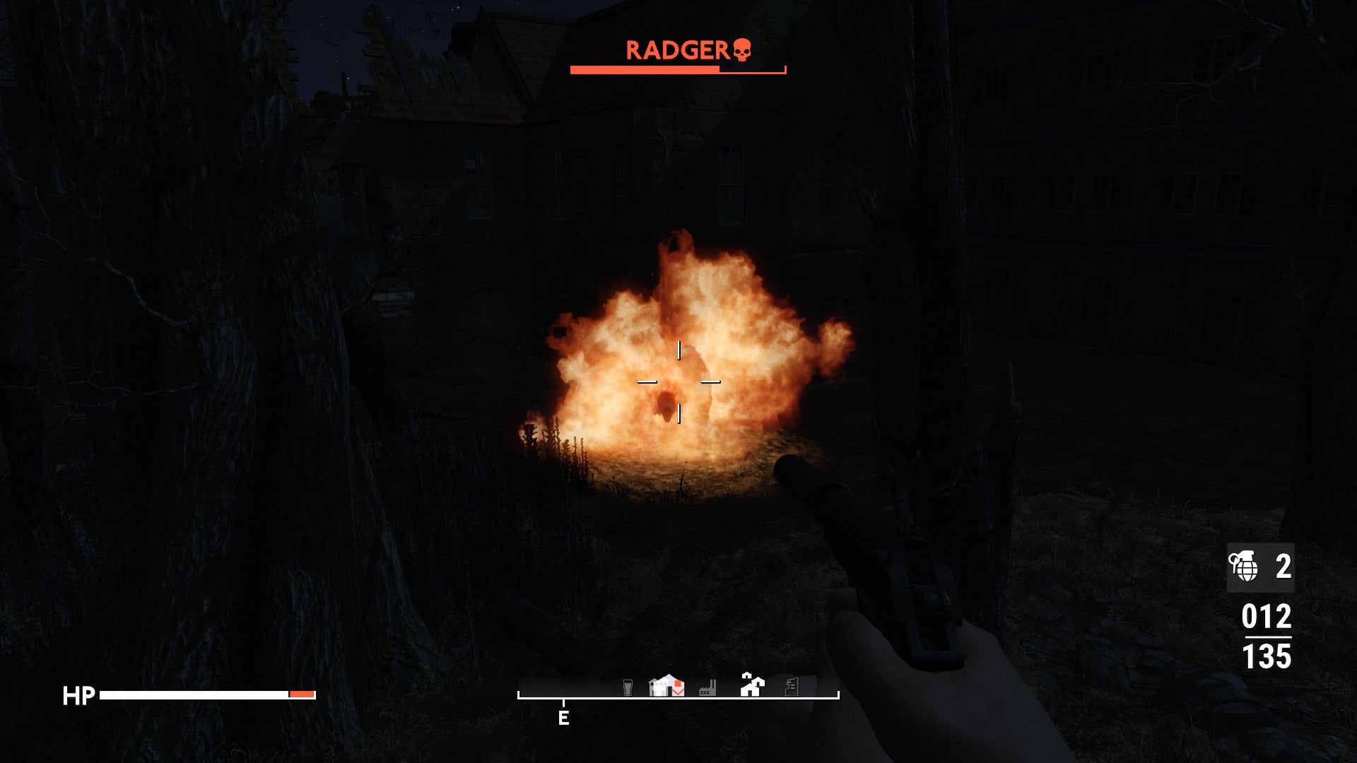 The Wanderer throwing a molotov cocktail at a Radger in Fallout: London. - 5