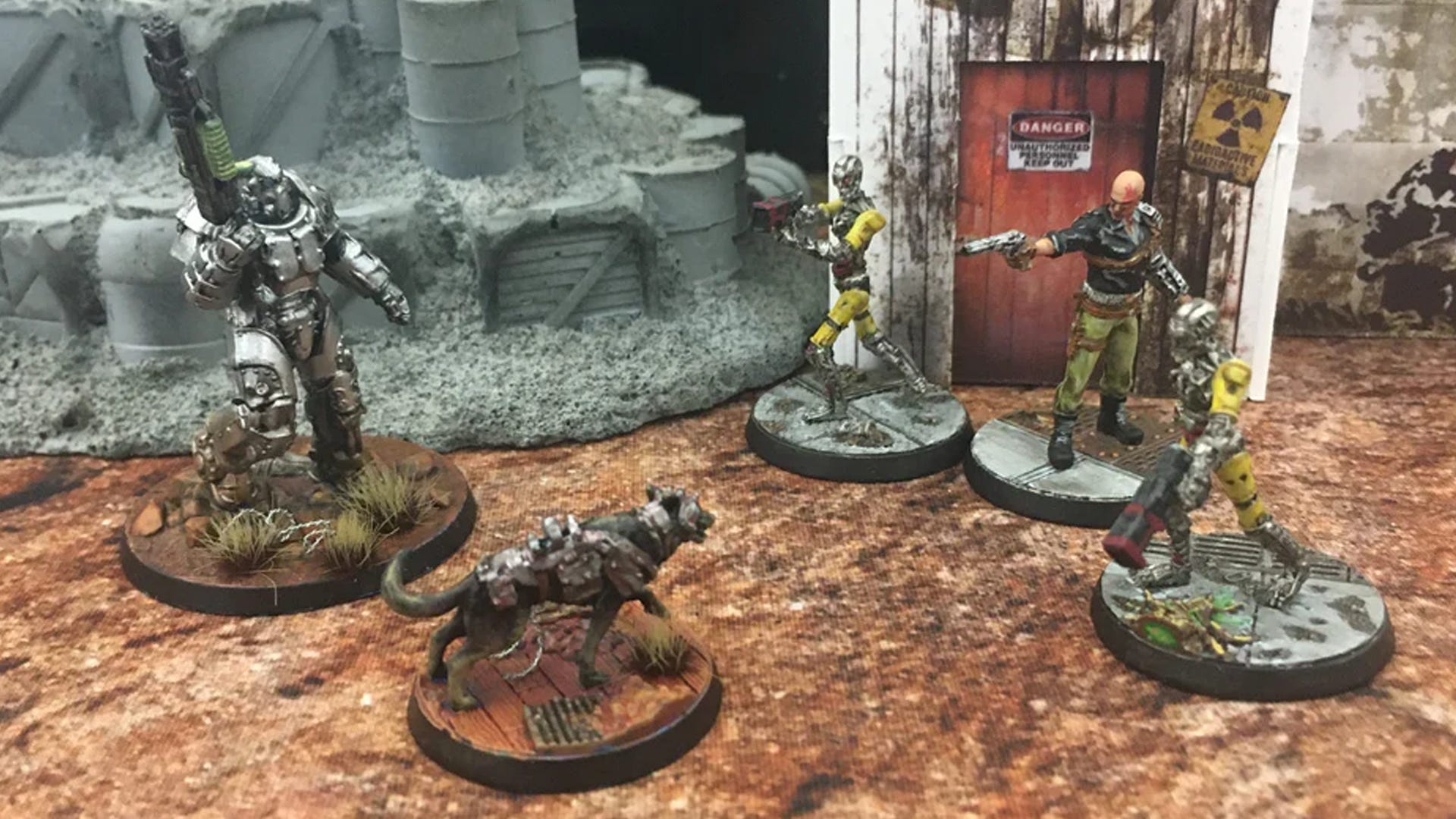 Fallout Miniatures Tank Want more Fallout after finishing the TV show? Get into its Warhammer ...