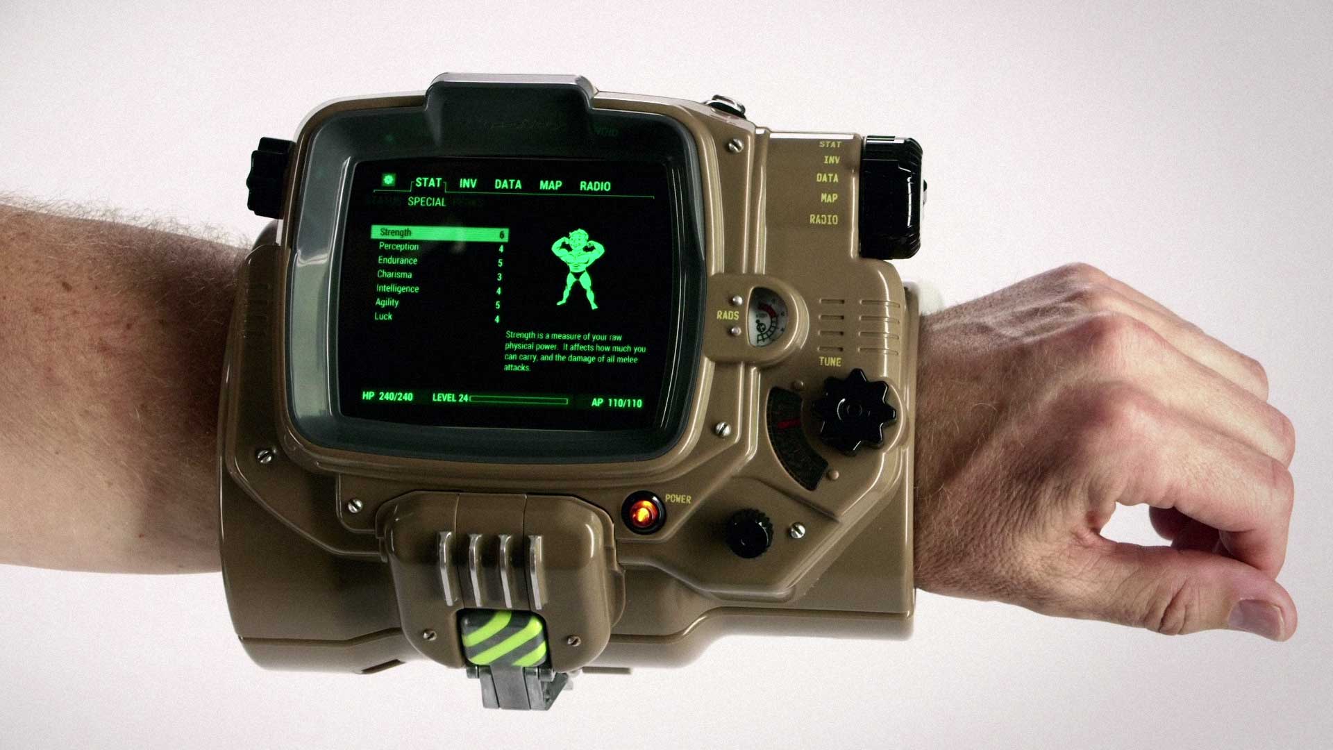 Fallout 4 Collector's Edition Pip-Boy won't work with iPhone 6+ 