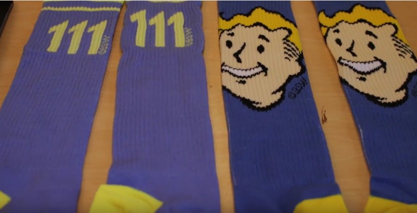 Fallout Crocks Watch the unboxing video of a Fallout 4 special edition that is ...