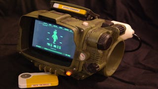 Un fan de Fallout 4 imprime su propio Pip-Boy en 3D