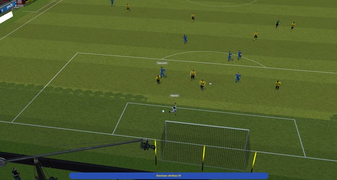 FM23 screenshot showing the in-match engine as a team bears down on goal