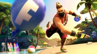 Fortnite: hit a player with a water balloon in different matches