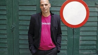 Former Valve economist Yanis Varoufakis quits as finance minister of Greece