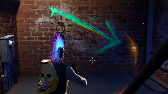 fortnite c5s1 green graffiti arrow on wall pointing down to the right