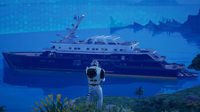 fortnite tiger player facing the Great Marigold Yacht
