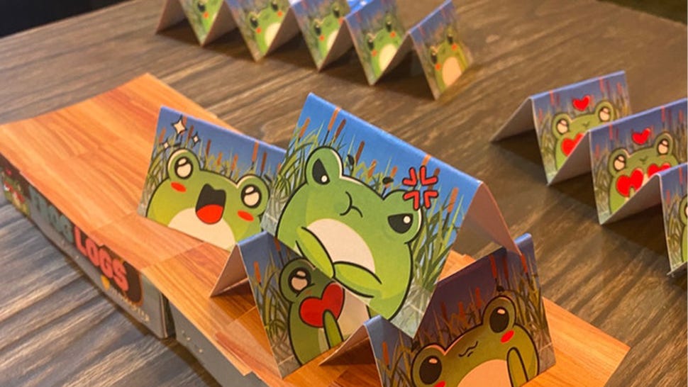 An image of the Frog Logs game being played.