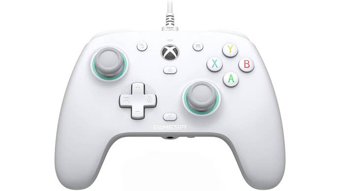 gamesir g7 se gamepad shown in white