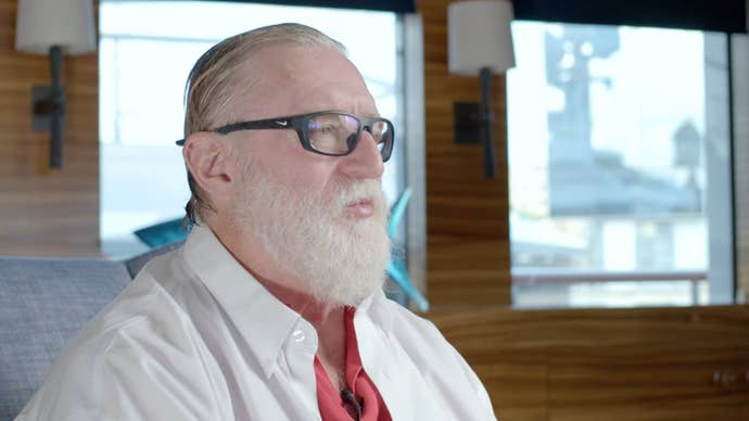 Gabe Newell, caput of Valve, arsenic helium appeared successful a documentary astir Half-Life 2.
