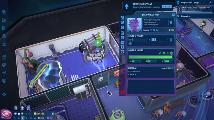 Consultant Twiggy Pop working in Galacticare