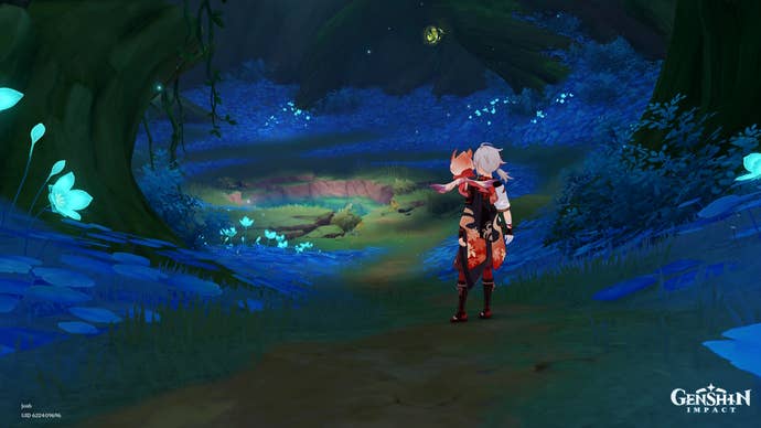 Genshin Impact Amrita Pool: An anime man with crimson and brown clothing stands in a dark cave lush with plant life. A lightly glowing pool of water is in front of him