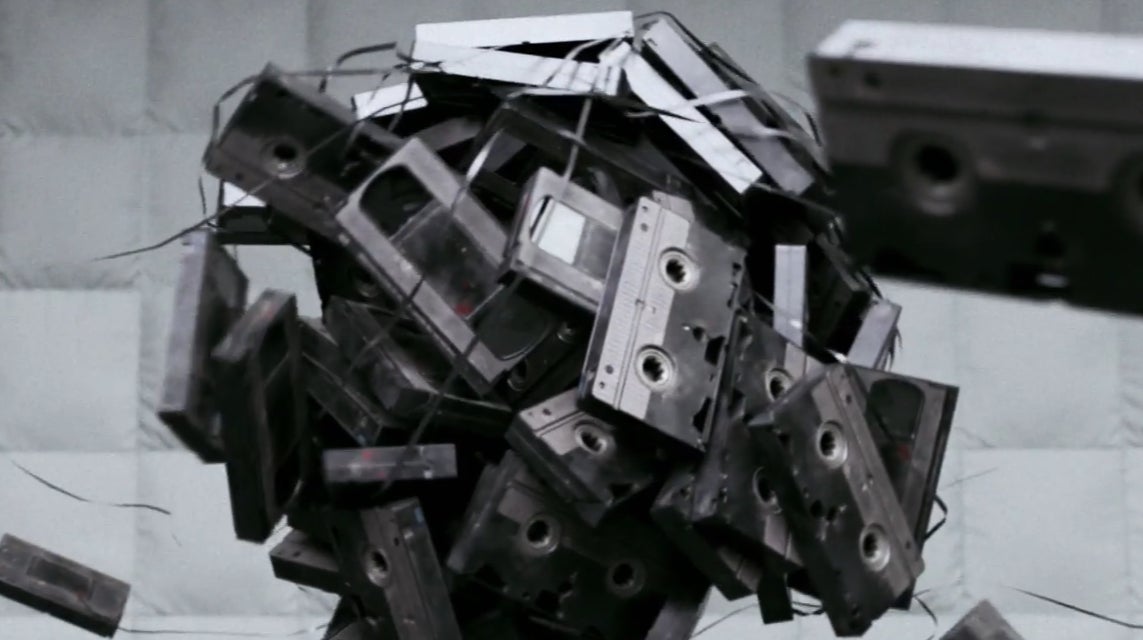 A weird ball of VHS cassettes - 1