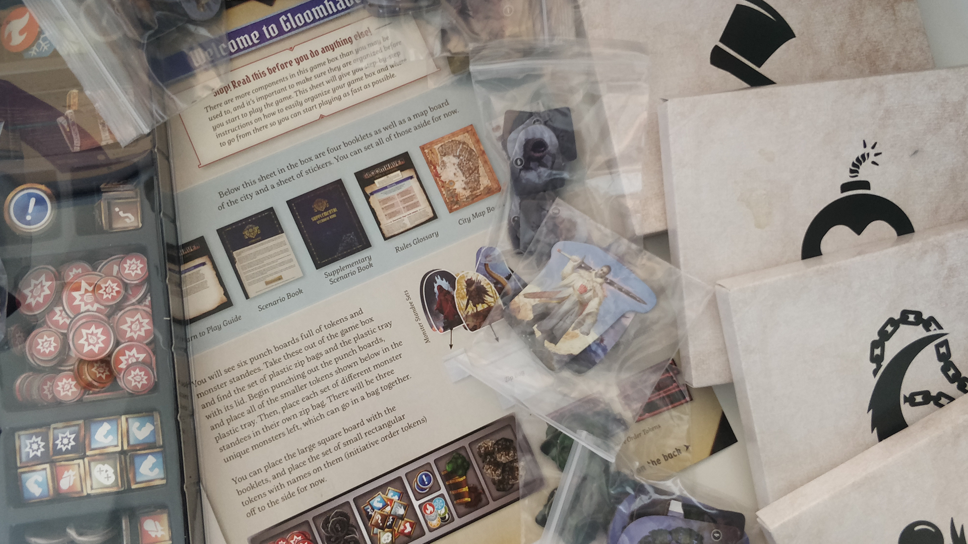 Gloomhaven: Jaws of the Lion’s setup guide is like an overprotective parent, and I love it