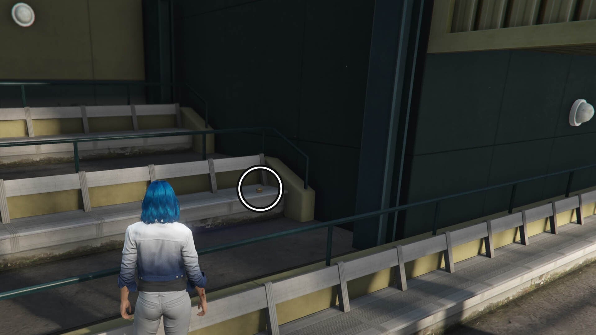 gta online yuanbao thirty three location on benches at vinewood racetrack