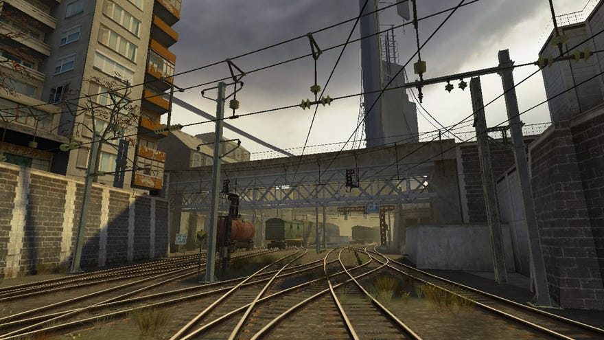 Half-Life 2 screenshot of City 17’s train station