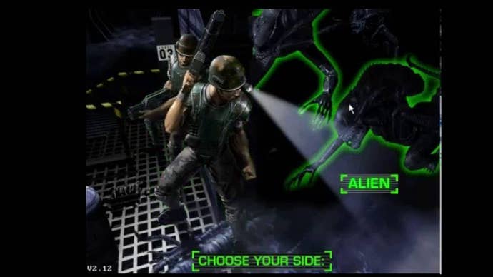The team selection screen in Aliens Online with aliens on the right and gun-toting marines on the left