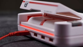 Evercade VS: Una retroconsole da salotto a cartucce come il NES