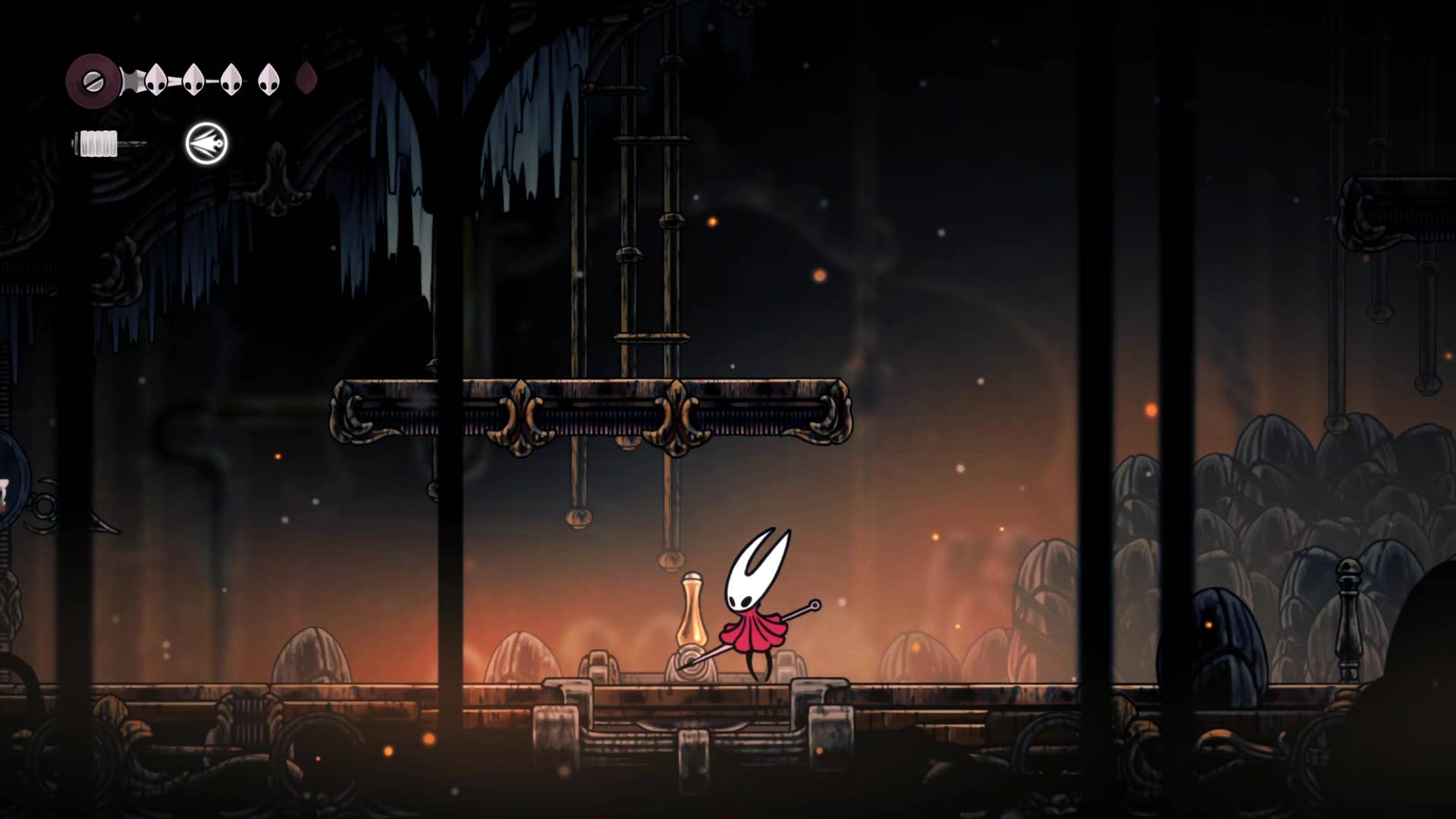 Hollow Knight screenshot: Silksong shows the path through a deep dock.