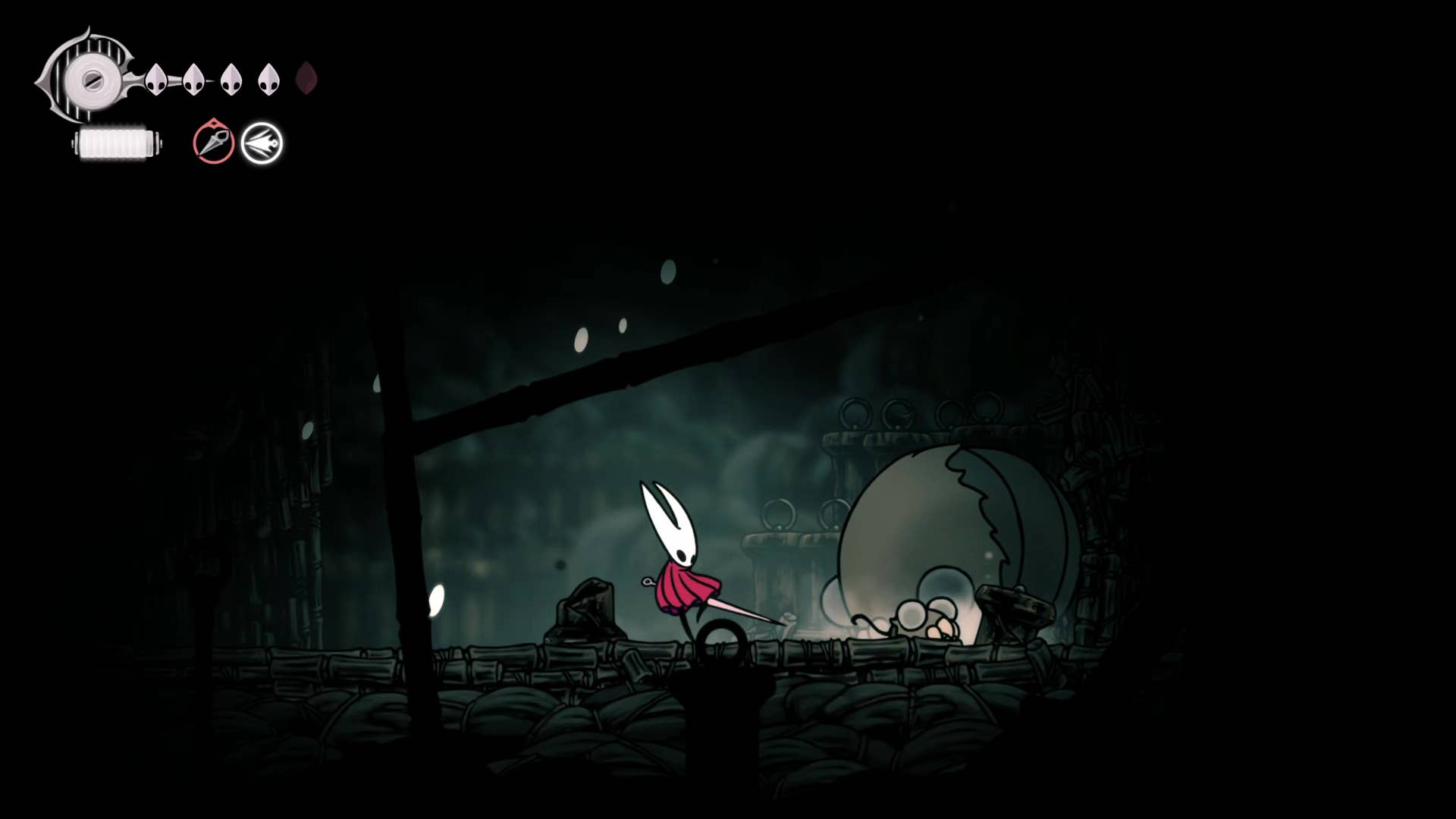 Hollow Knight screenshot: Silkson showing the path through Greymore.