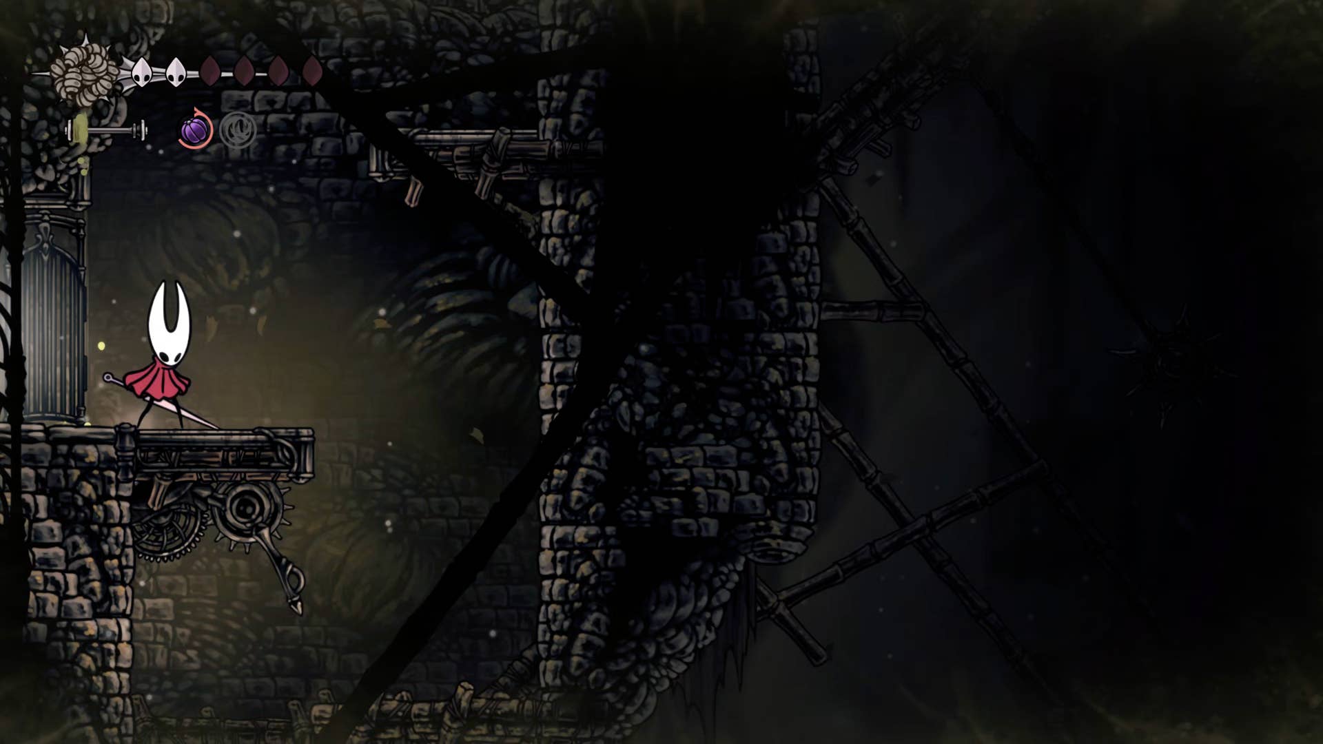 Hollownight screenshot: Silkson showing the path through the thinner path.