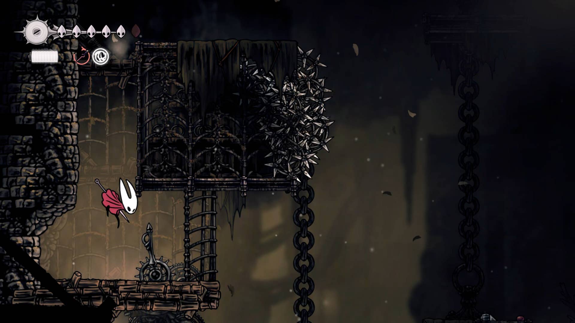 Hollownight screenshot: Silkson showing the path through the thinner path.