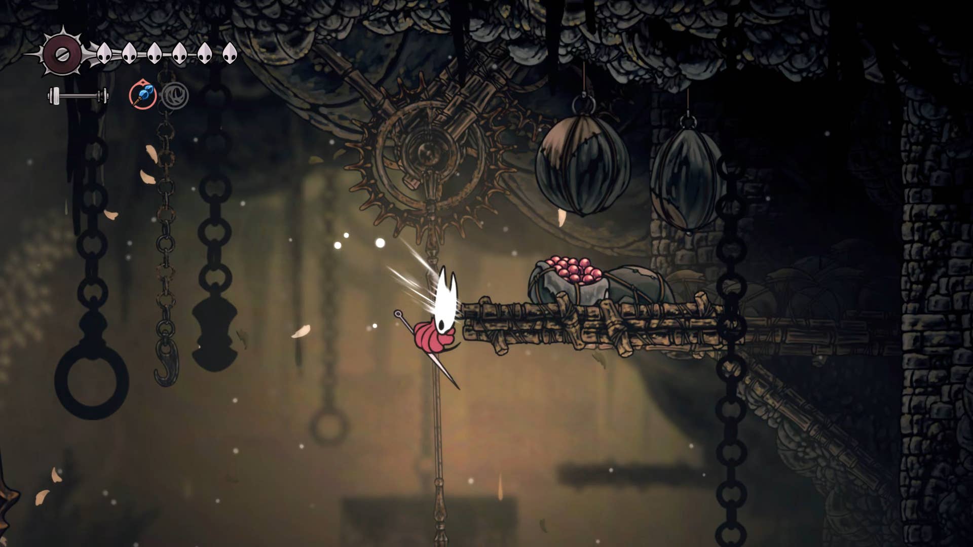 Hollownight screenshot: Silkson showing the path through the thinner path.
