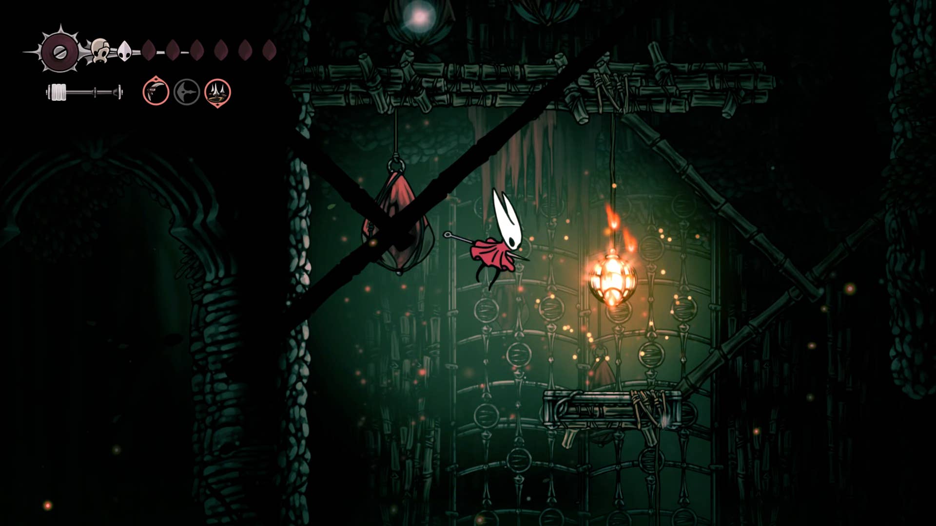Hollownight screenshot: Silkson showing the path through the Wisp bushes.