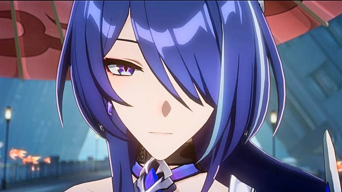 HSR’s Acheron, standing under a red parasol in the rain on an empty street in Penacony