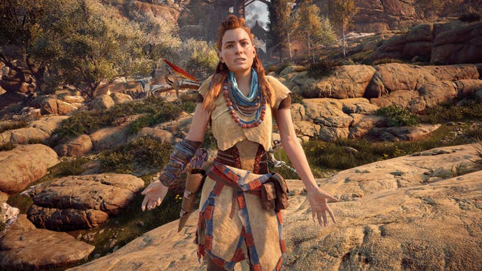 Aloy shrugs her shoulders in Horizon Zero Dawn
