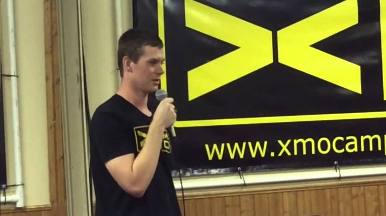 How one gamer relearnt how to play after a shooting left him blind