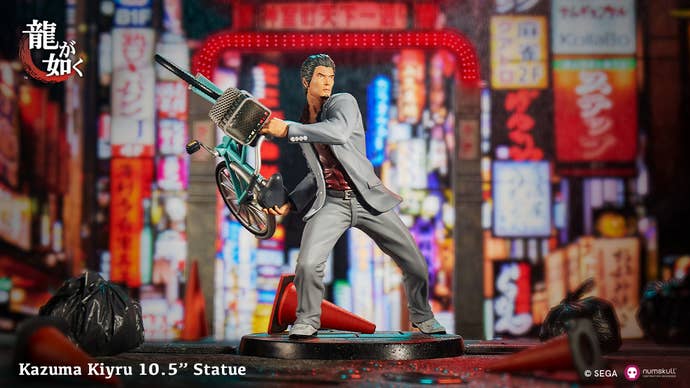 Yakuza statue