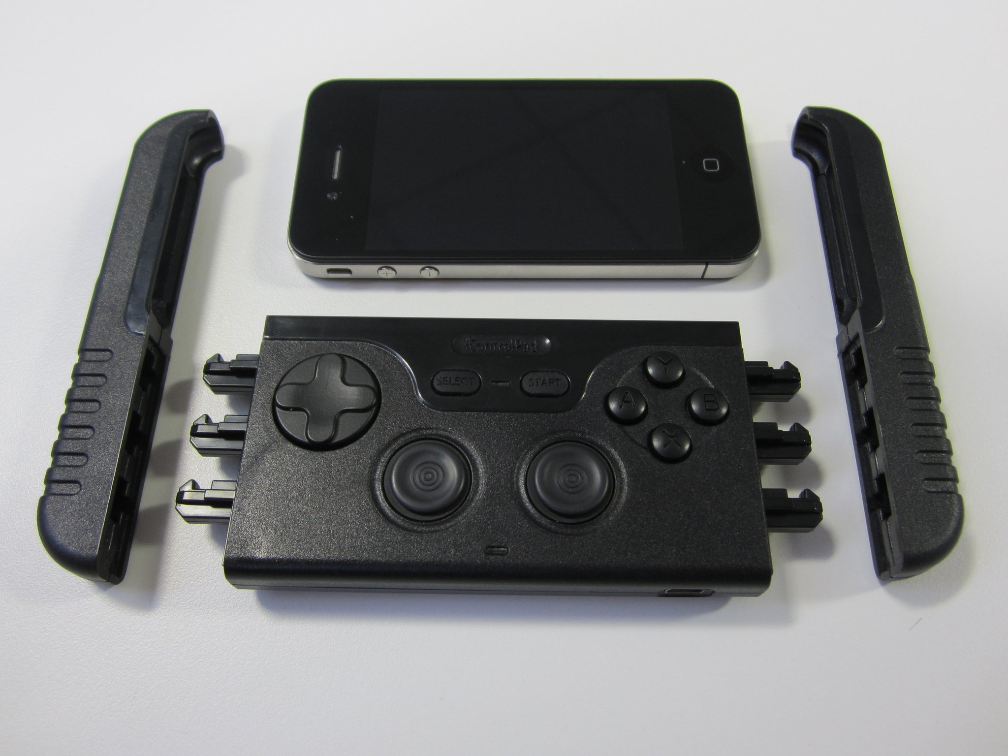 First Mobile Controller Mobile Controller Group Test | Eurogamer.net