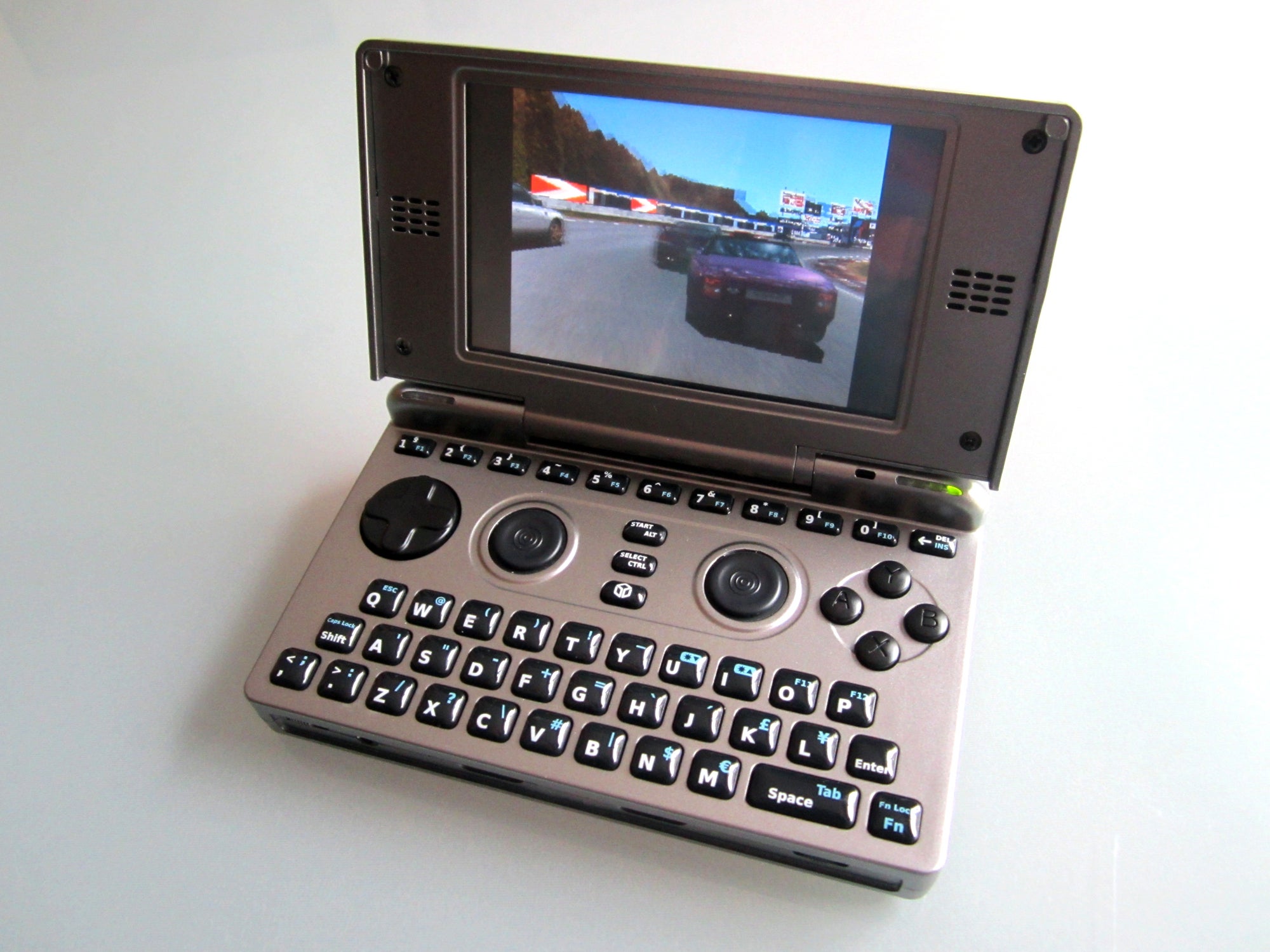 The ultimate open source handheld: the return of Pandora