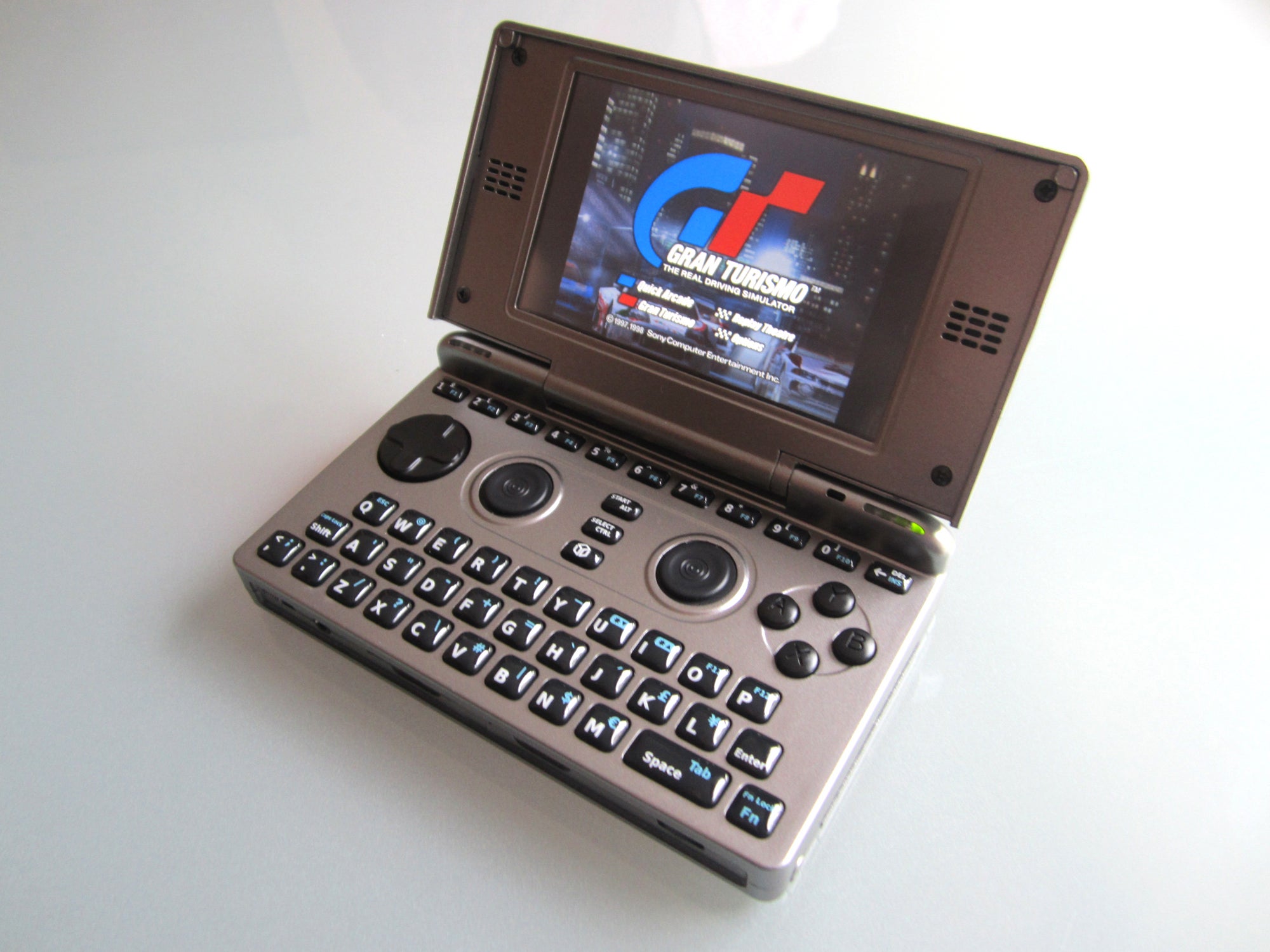 The ultimate open source handheld: the return of Pandora