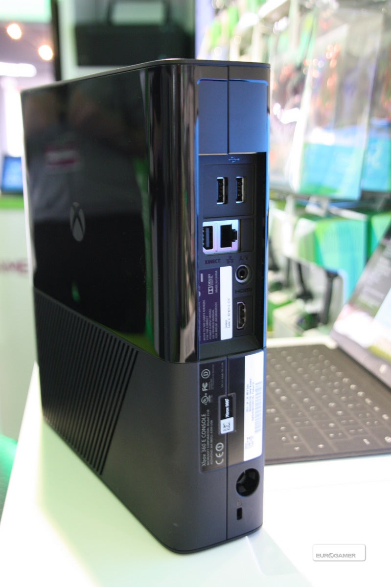 Inside GAME's tiny Xbox-only shop, with pictures! | Eurogamer.net