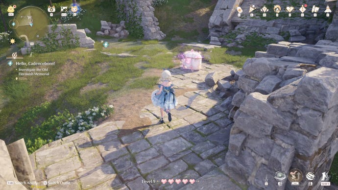 Nikki in Infinity Nikki approaches a Whimstar combat chest on some ruins.